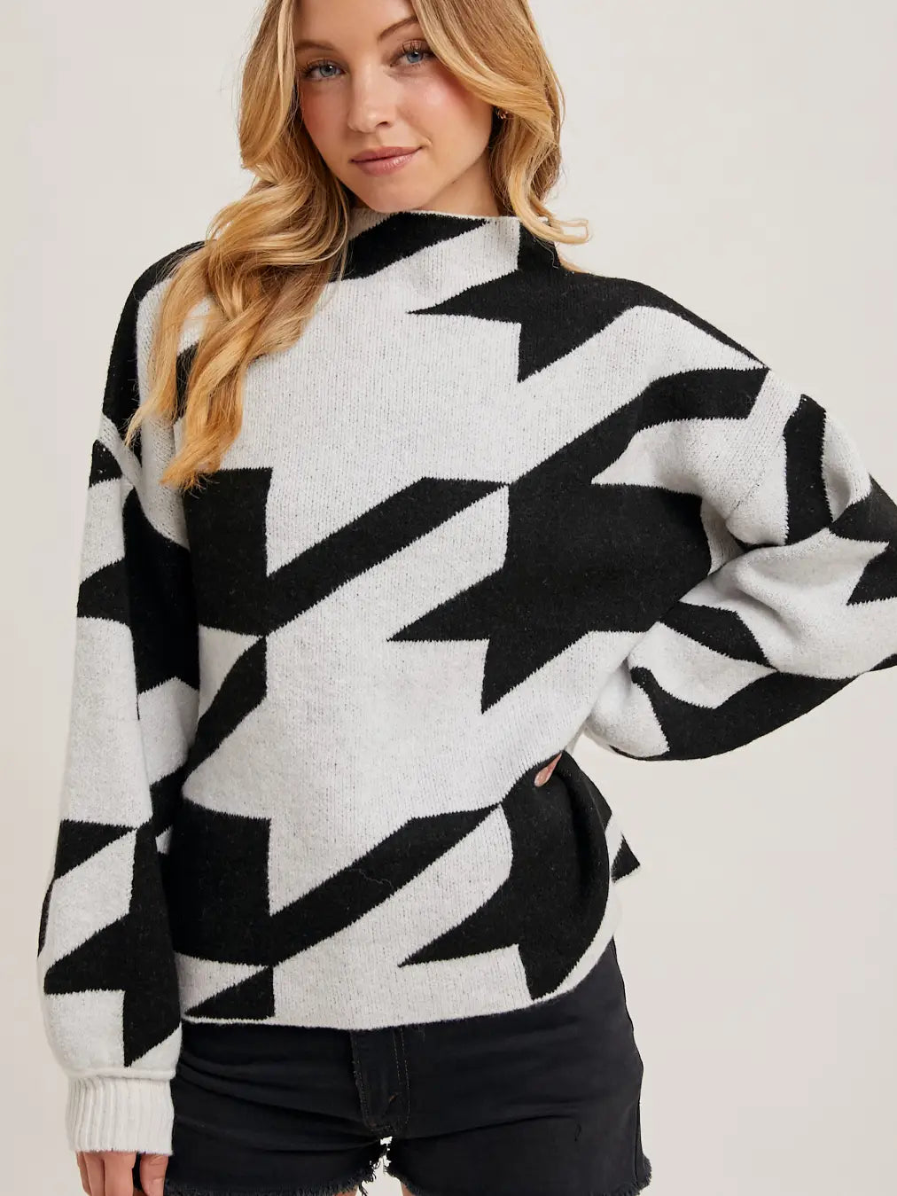 HoundstoothSweater - Black