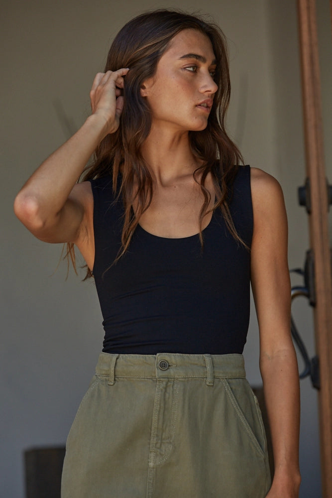 Luxurious Smoothing Tank - Black