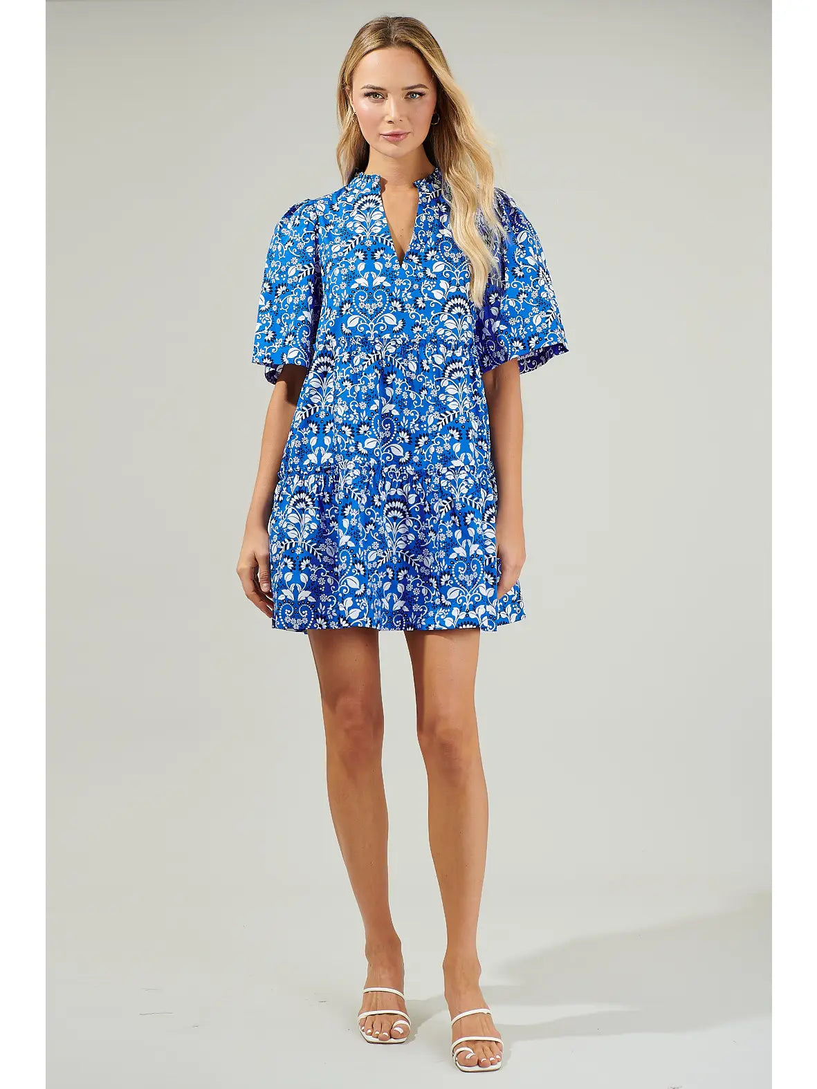 Lulu Floral Tomales Split Neck Shift Dress- Blue