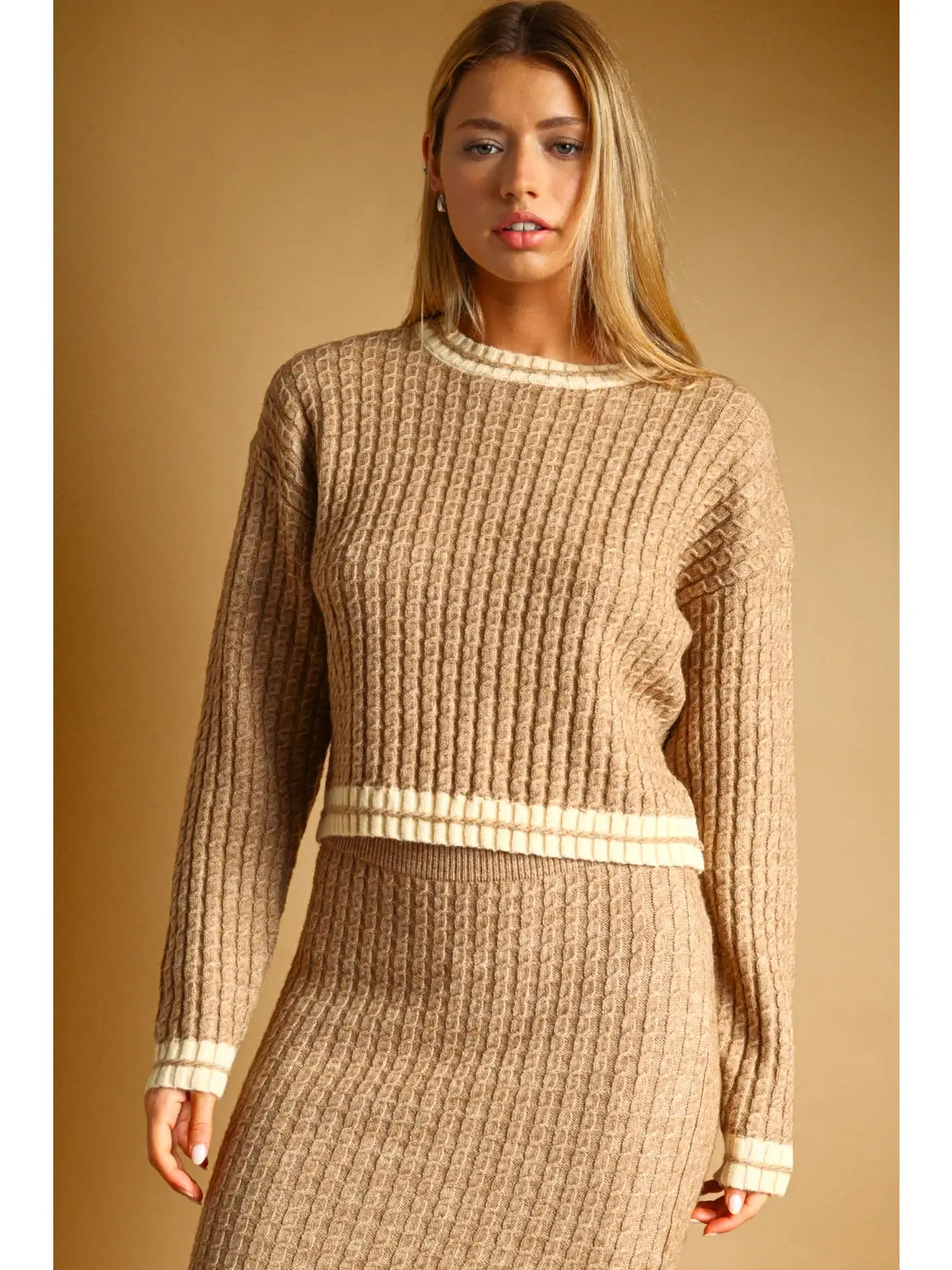 Cable Knit Knit Sweater