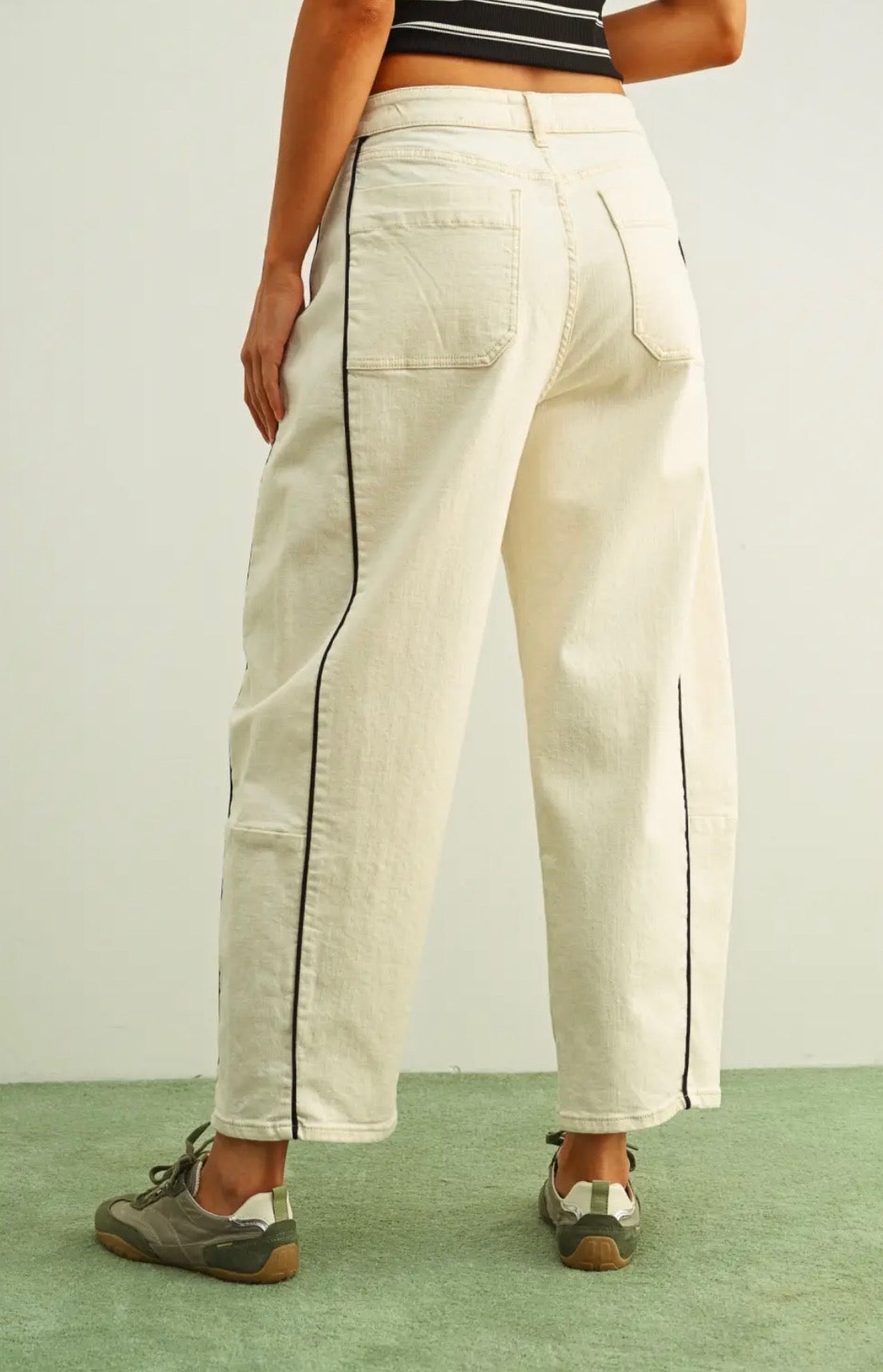 Piping Detailed Barrel Pants