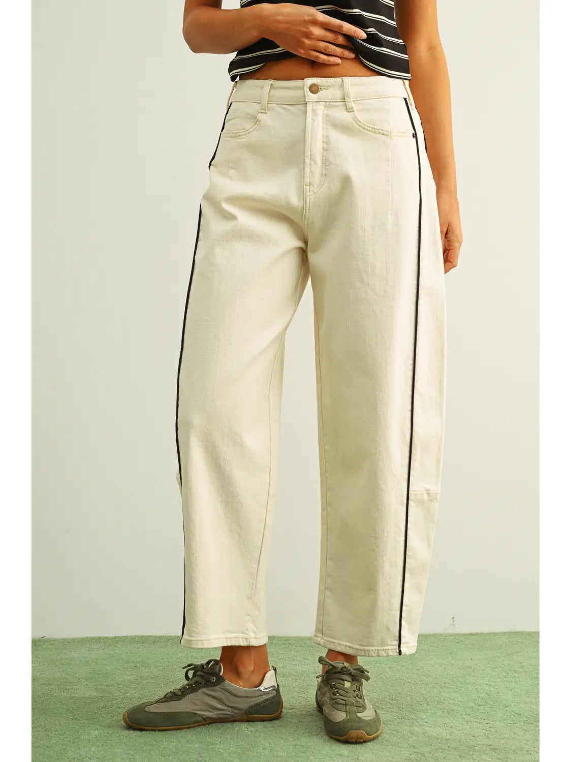 Piping Detailed Barrel Pants